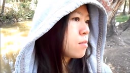 Amateur Asian Girl Gives Public Blowjob in Park