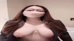 爆乳　すみれ　えっちとっく