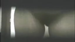 長乳首な隣の奥さんは風呂上りにアナルオナニーを始めた