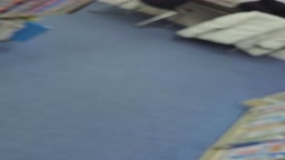 図書館ノーブラ露出