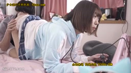 ゲームに夢中の妹のおま×こ使い放題！