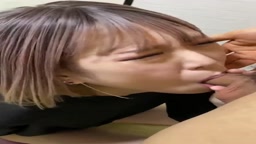 カップル　強引なフェラ