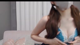 配信　美女　ツインテ茶巻髪ＳＳＳ級女子