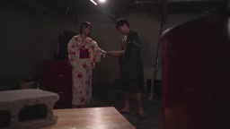 -Short-花火大会の夜、狂わせた突然の大雨 幼馴染のクラスメイトと駆け込んだラブホ相部屋雨宿り中出し～東條なつ～