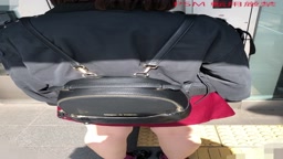 【真っ黄色な染み！！】臭そうな10代パンツを！超高画質ズーム！