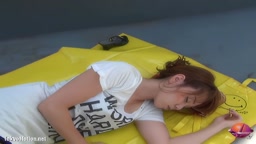 屋外での休憩中の強姦-10