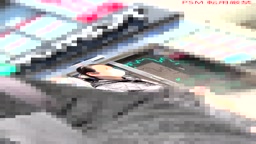 【おばさんのパンチラ！】Tバック履いてハミ毛しちゃってるヤバ！！