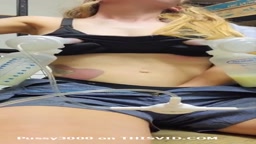 Horny mom masturbates while pumping