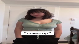 アジアの地味顔巨乳娘