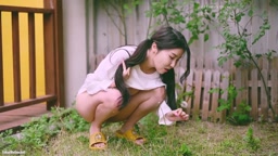 さりげなく見えてる美人モデル撮影（無修正）②