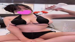 花南　黒ビキニ