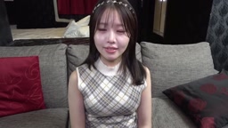 【無】色白あざと可愛い美女にたっぷりと中出し！