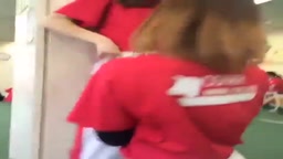 さすがにパンツはやめて～w