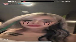 配信中にしっこ