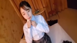 美女のパイパンマ〇コに大量中〇し