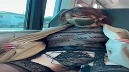 スタイル抜群美形お姉さんの露出散歩