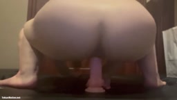 音がすごい最高の背面騎乗位オナニー