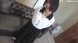 田舎臭く垂れ乳だが