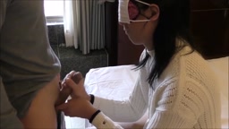 【寝取られ NTR】　素人パイパン人妻 旦那の前で3人の単独に犯される