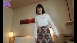 島崎⚪香似のキュートな美を連れ込みSEX！処女顔のくせに笑顔でフェラ&中出ししちゃう天使系ビッチ！！