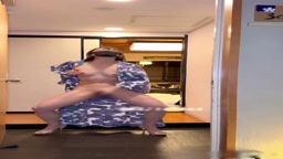 ガニ股腰ヘコオホ声でイキまくる変態雑魚マ○コ女子 5