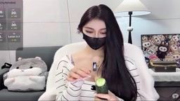 きゅうり喰い美女