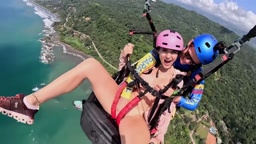 パラグライダー 潮吹き