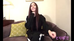 美乳なつみちゃんとのコスプレHお久しぶりの再降臨で中出し2発