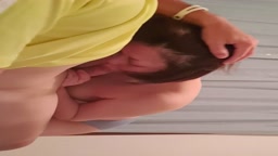 エロ嫁のフェラ