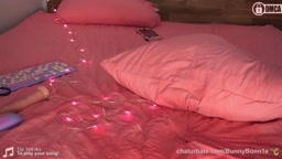 白人巨乳美女　オナニー2