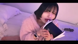 スプタン　耳舐め