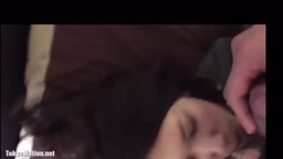 美人の鼻に射精1