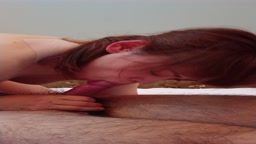 湿布を貼った熟女フェラ