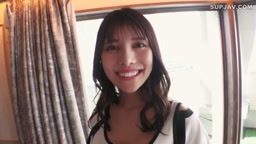 チ〇ポを自ら喉奥に突っ込むド淫乱女