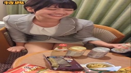 rk070［複数ハメ］潮吹きまくりの巨乳OLに連続中☆し！  パンチラ＆イタズラ動画