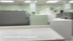 露出　自撮り11