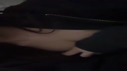 顔が見えなくても可愛いのがわかる 1