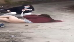 下半身丸出しになったことよりも腹を打ち付けたほうがダメージ大きいみたいw