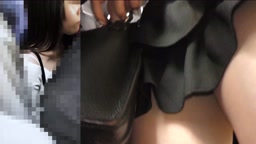 痴〇電車—[黒髪女仔/複数回逝き]狂わされた青春。新品同様フル勃起乳首＆陰核集中責めでお見事初陣三回堕ち