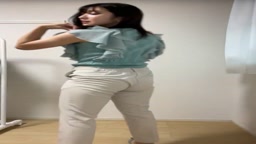 アパレル店員 パンチラ