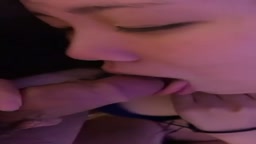 照れながらフェラ