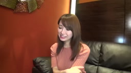 投稿19117きれいな美乳お姉さん