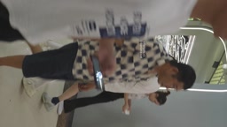 ボディコンミニでノーパンデート