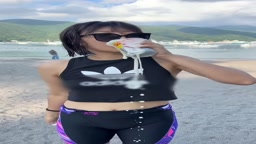 インスタ　乳首ポチ