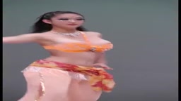 【乳首】女子大生ダンス【ポロリ】