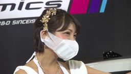 巨乳　コンパニオオン