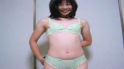 知人の奥さん　まみと主人　オナニー動画を送ってきたw