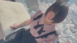 コンカフェ嬢の美女と密会