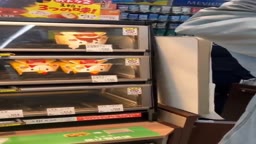 コンビニで前代未聞の騒動(逆再生)
