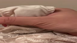 精子溢れてくるパンティオナニー